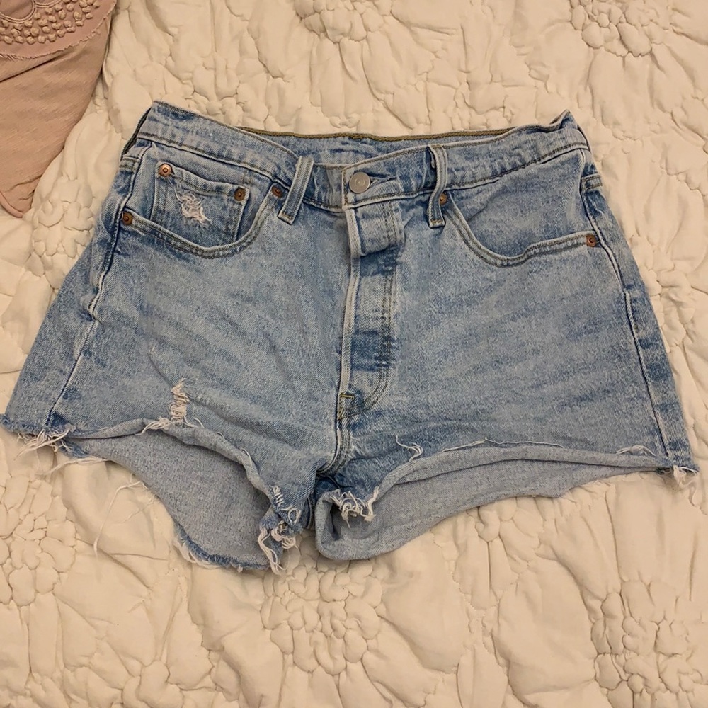 Levi’s 501 light wash shorts